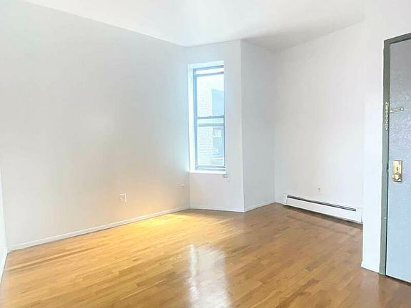 3rd image of 1793 Amsterdam Ave APT 10
