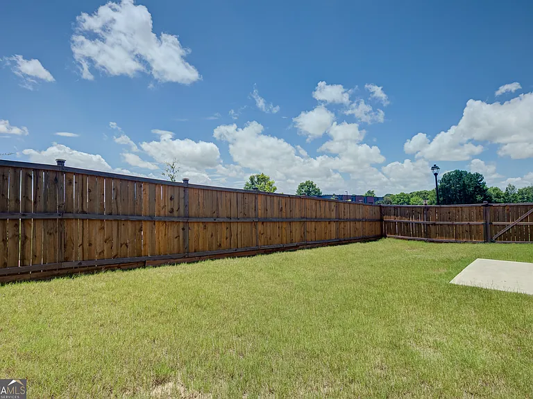 2000 Carolyn Dixon Way — Photo 52