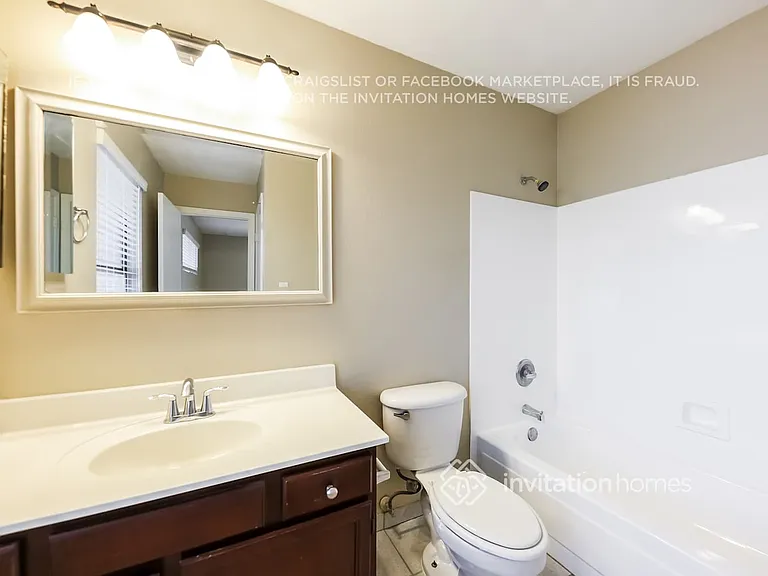 1014 E Marco Polo Rd — Photo 12