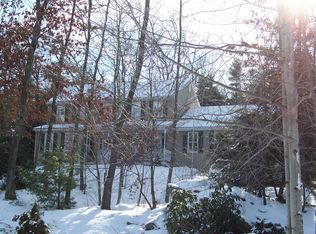 1 Country Ln, Oxford, MA 01540
