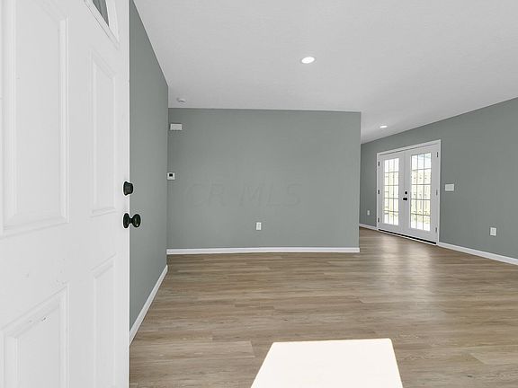 5th image of 4274 Astor Ave