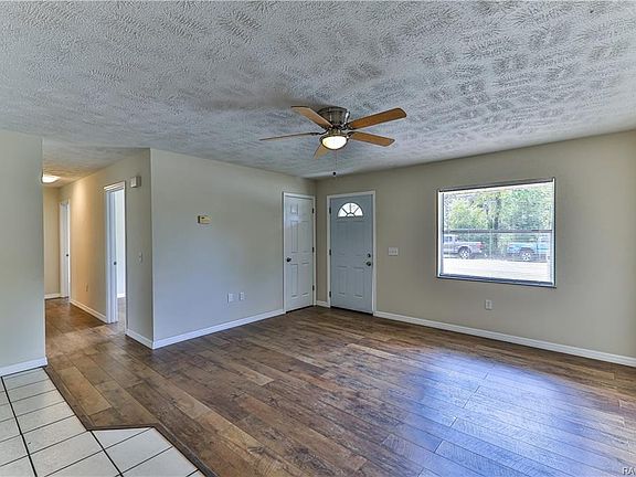 5th image of 4121 N Holiday Dr