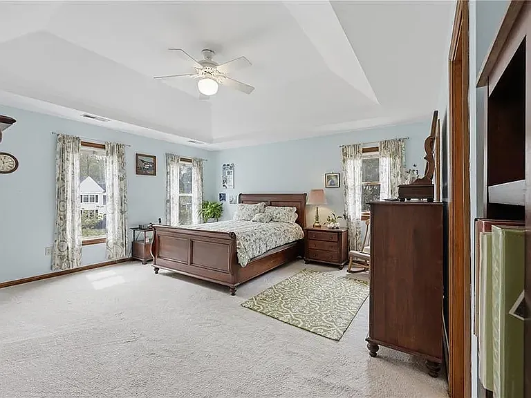 708 Marston Dr — Photo 13