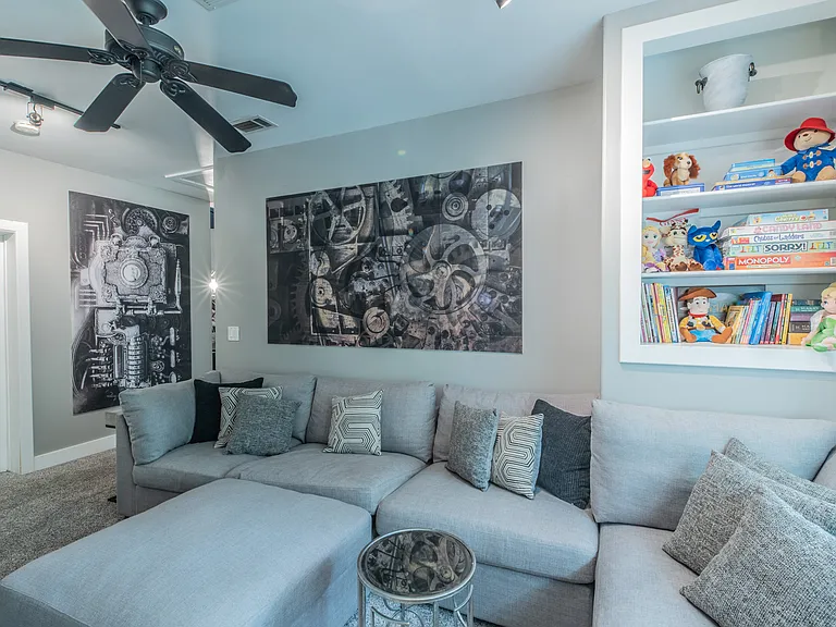 Relax and unwind in this cozy, family-friendly living space.