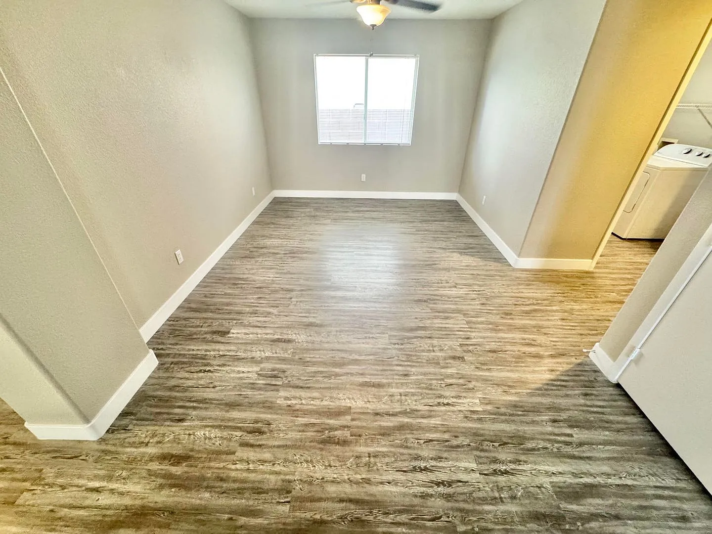 Stunning 4 Bedroom Home In Summerlin!! — Photo 4