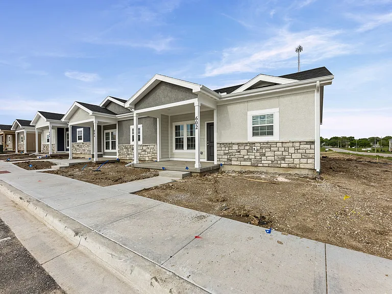 602 Spruce St — Photo 22
