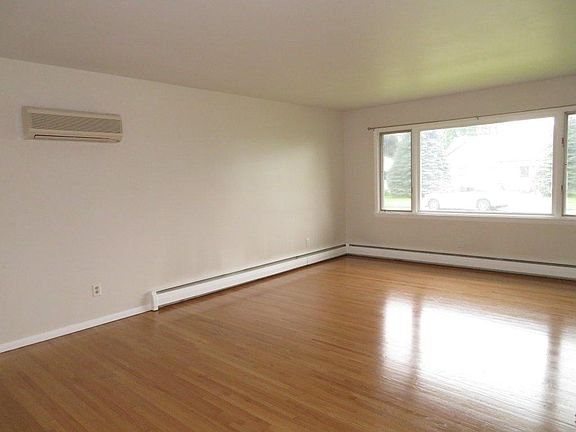 5th image of 2311 Ogden Ave