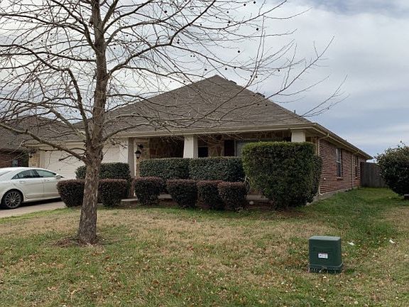 3rd image of 1008 Villa Paloma Blvd