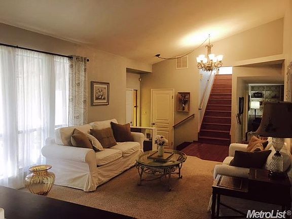 4th image of 1004 W Ponce De Leon Ave