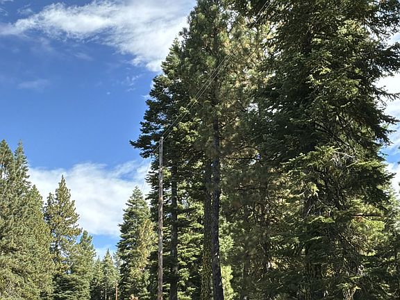 3rd image of Truckee Dr