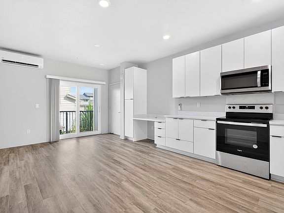 4th image of 91-3575 Kamolehonua St #1423-1