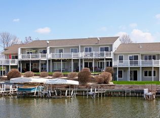 15525 Harbor Dr UNIT 2, Spirit Lake, IA 51360