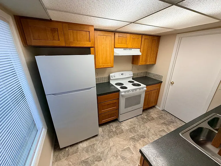 6333 Fairway Ave SE — Photo 4