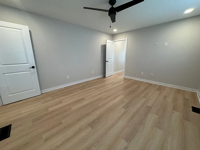 1234 & 1236 Summit St EMP — Photo 28