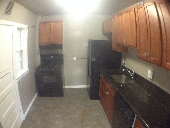 4th image of 2621 N Moreland Blvd APT 204