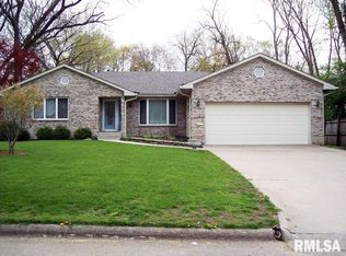 2508 32nd Avenue Ct, Moline, IL 61265