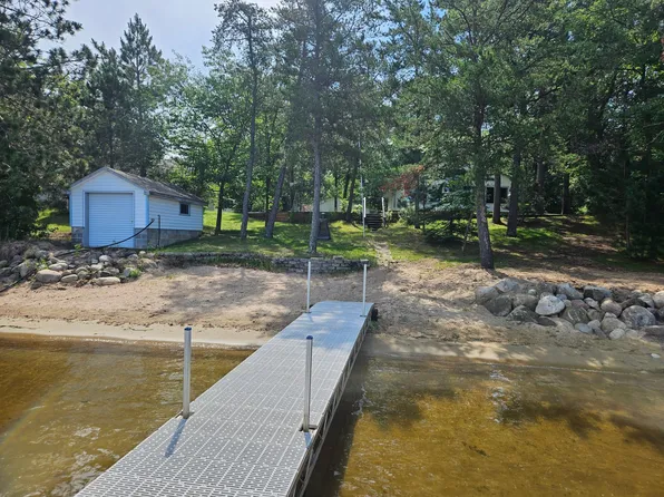 5471 Crow Wing Lake Rd, Fort Ripley, MN 56449