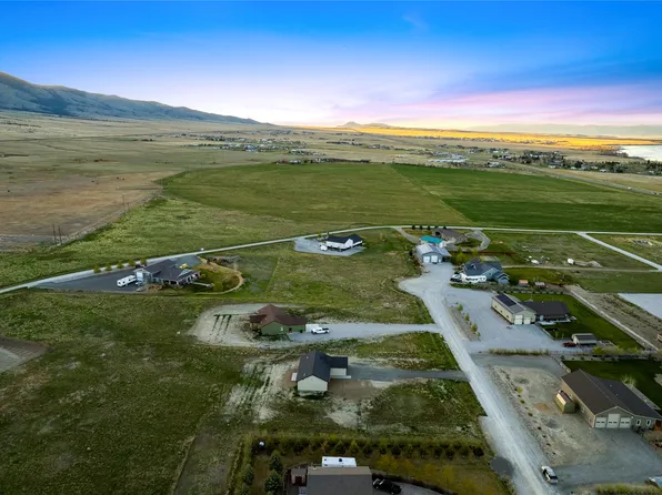15 Tara Dr, Townsend, MT 59644