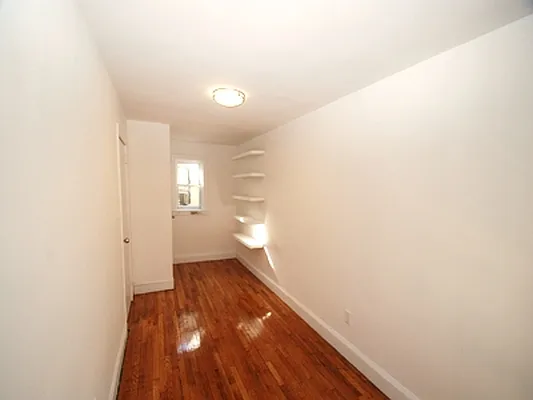 Rented by Buchbinder & Warren | media 3