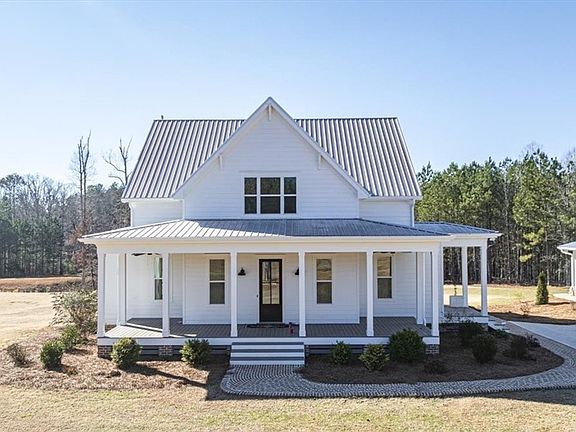 3rd image of 2942 Salem Road