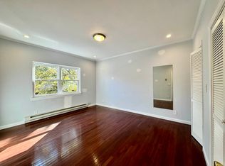 31-56 32nd St #2, Astoria, NY 11106