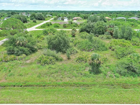 841 Milwaukee Blvd, Lehigh Acres, FL 33974