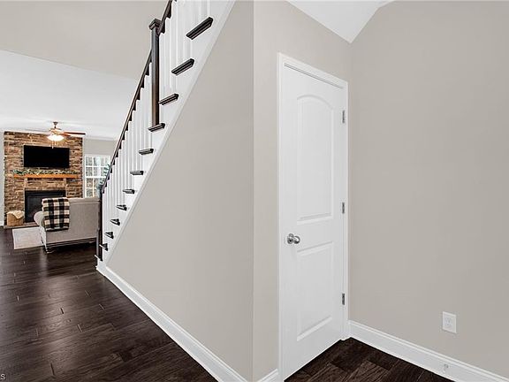 3rd image of 2502 Redwood Hill Ct