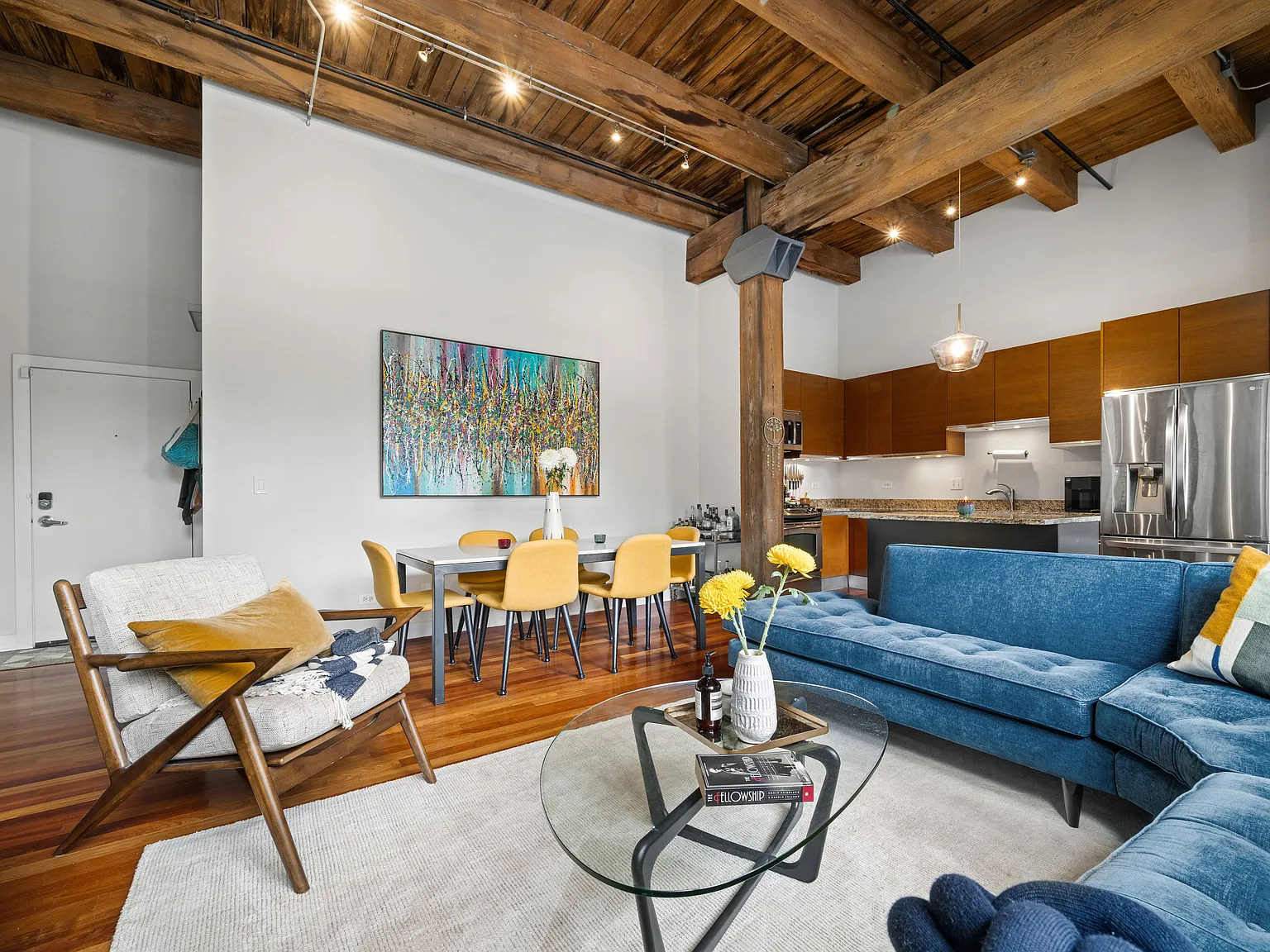 2 bed, 1400 sqft, $4,000 — Photo 3