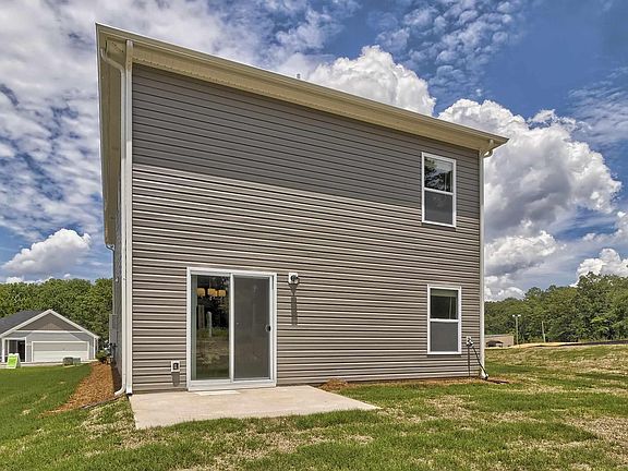 4th image of 322 Liliana Dr