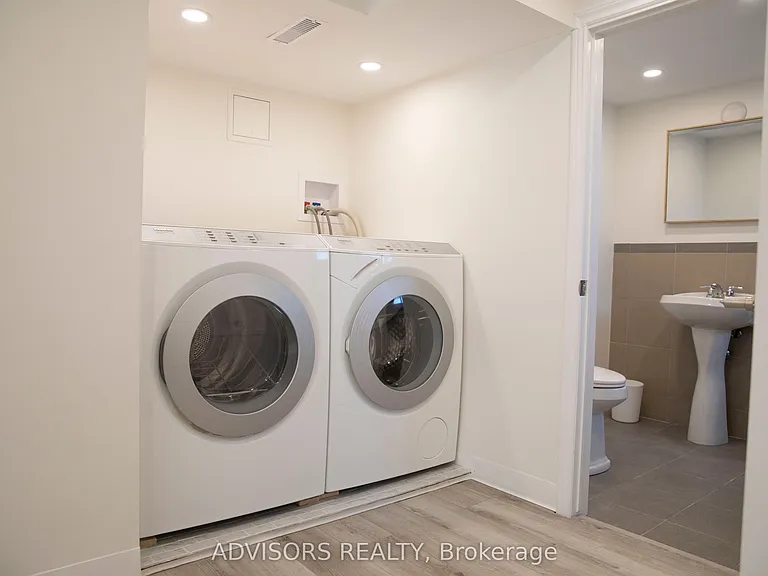 310 W 2nd St #2 — Photo 17