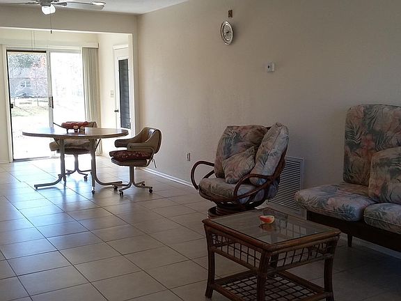 4th image of 5439 Kenwood Dr