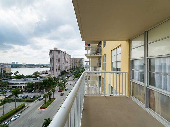 2nd image of 231 174th St APT 1106