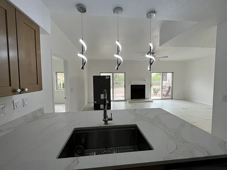5540 N Mica Mountain Dr — Photo 9