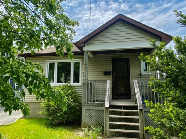 40 Helen St #1, Kingston, ON K7L 4N9