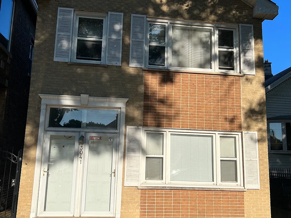 3041 S Lowe Ave #1F