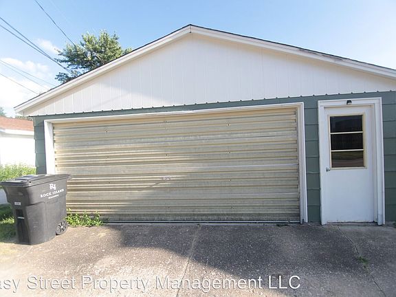 3rd image of 2233 24th St
