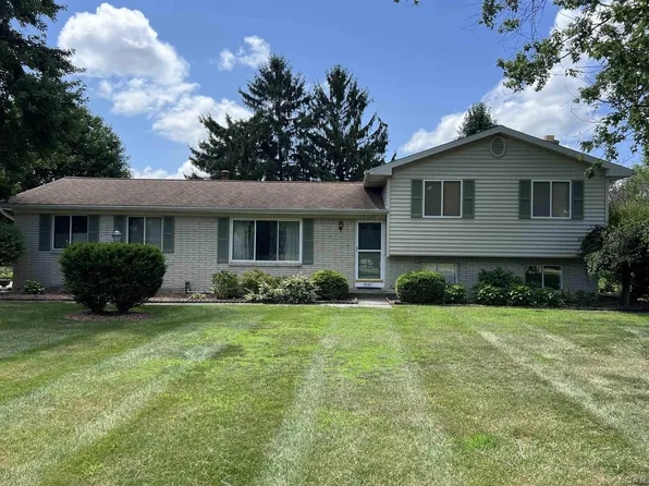 2589 Gady Rd, Adrian, MI 49221