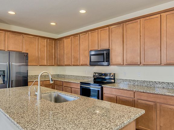 3rd image of 5057 E Glencove St
