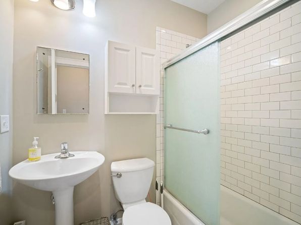1342 E Randolph Ct APT A
