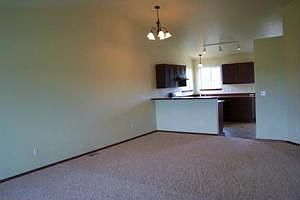 1st image of 2710 E Thrush Dr