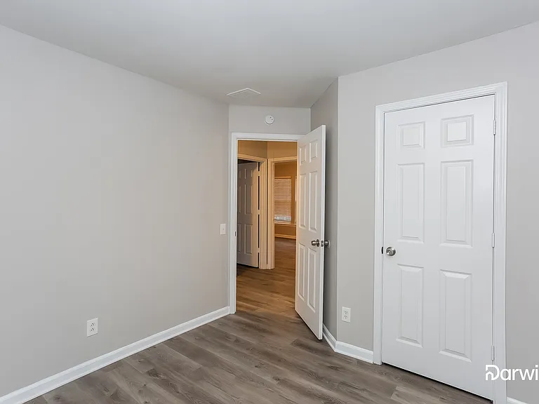 10456 Roundleaf Dr — Photo 11