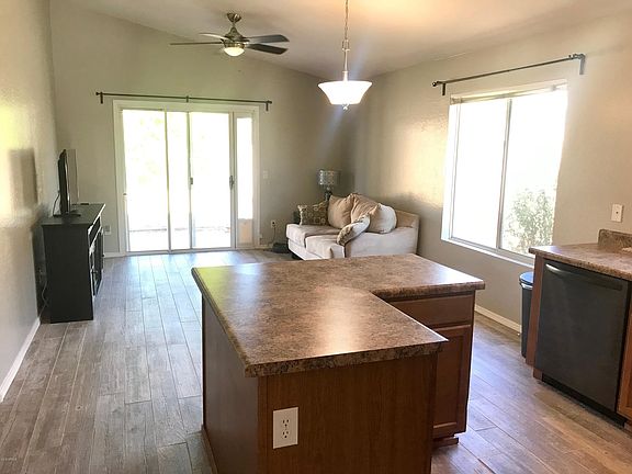 5th image of 1086 E Mayfield Dr