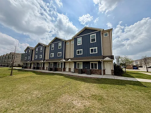 21155 Gosling Rd #27D Photo 1