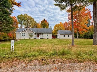 25 Kennel Brook Dr, Lamoine, ME 04605