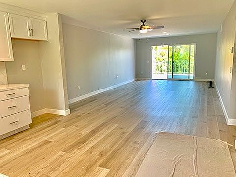 Open concept living/kitchen