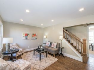 12-55 4th St #1X, Fair Lawn, NJ 07410