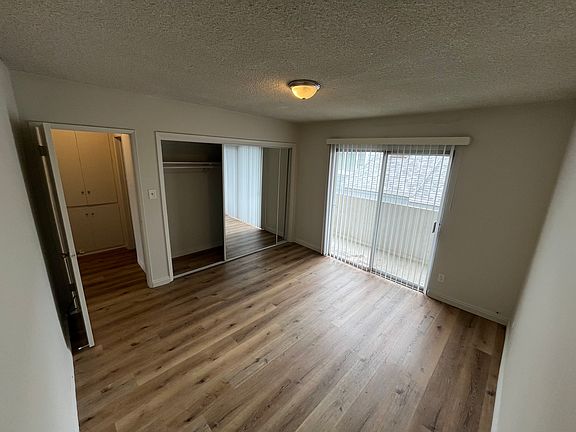 4th image of 25904 Viana Ave APT 20