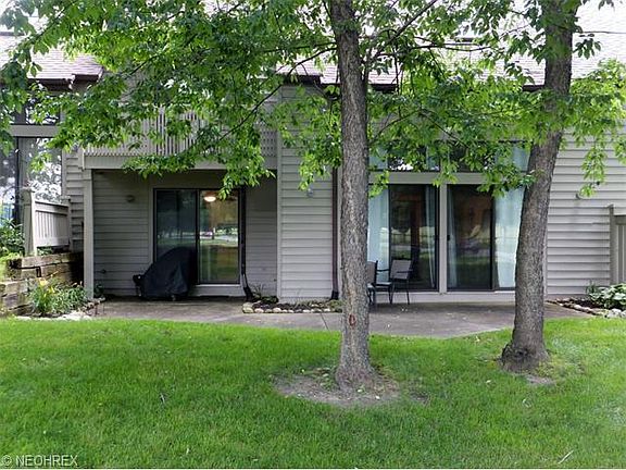 2nd image of 78 Portside Cir #81