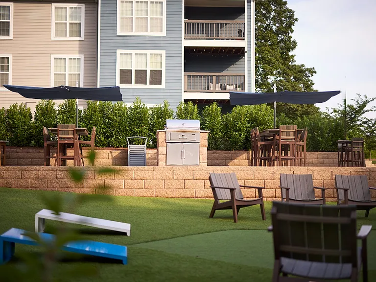 Lakeside Apartments — Photo 56