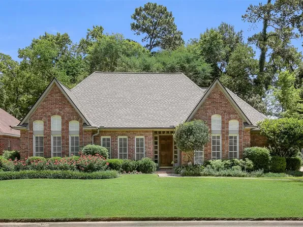 25722 Overlake Dr, Spring, TX 77380